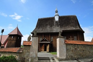 Kościół w Rajbrocie od strony wejścia