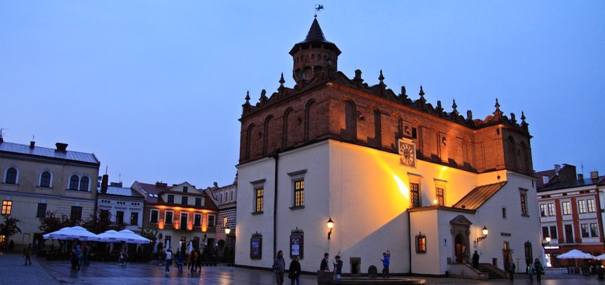 Noc Muzeów - muzeum w Tarnowie i zamek w Dębnie