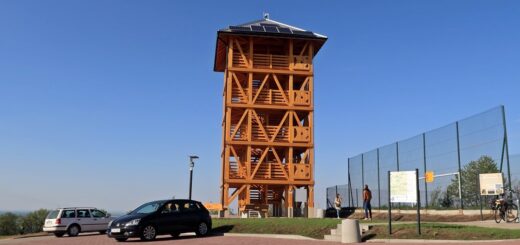 Wieża widokowa koło Tarnowa - Dąbrówka Szczepanowska